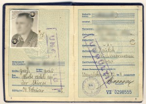 Personalsausweis_für_Deutsche_Staatsangehörige,_Deutsche_Demokratische_Republik,_1954_-_Vers._01-03